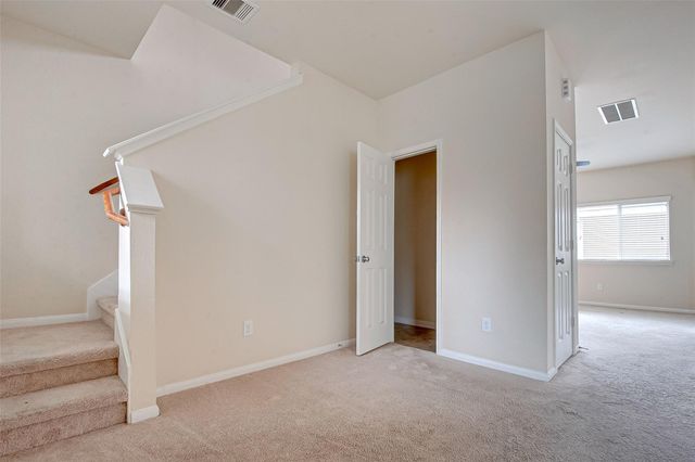 1735 Nichole Woods Drive, Houston, TX 77047