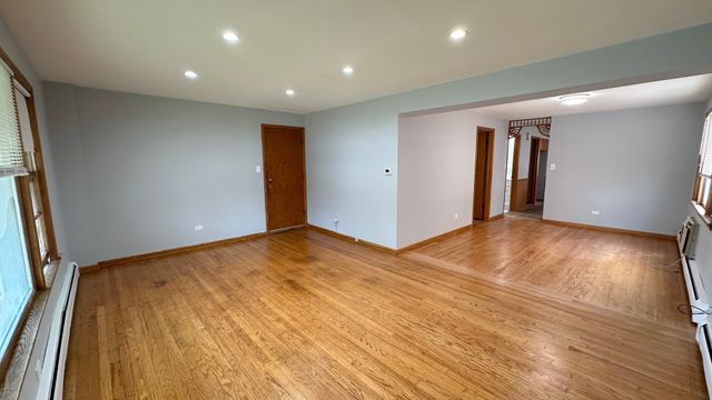 5128 N Long Avenue 1, Chicago, IL 60630
