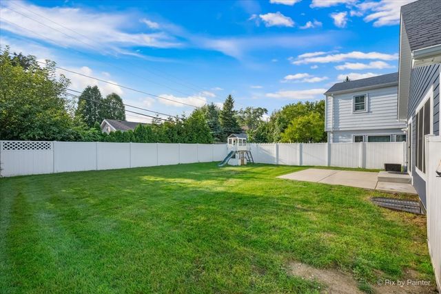400 Spruce Avenue, Bensenville, IL 60106