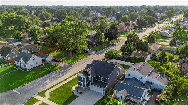 400 Spruce Avenue, Bensenville, IL 60106