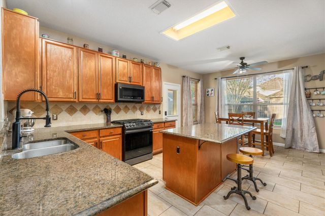 6723 Atasca South Court, Humble, TX 77346