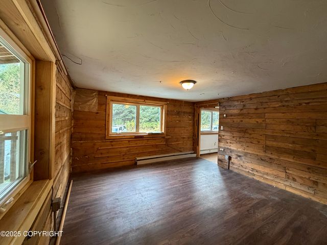 32693 Caines Head Road, Seward, AK 99664