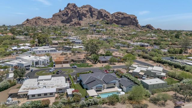 5812 N 44th Place, Phoenix, AZ 85018