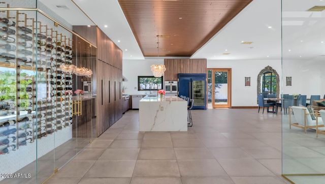 5812 N 44th Place, Phoenix, AZ 85018