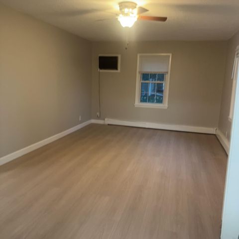 24 W 3rd Street, Waconia, MN 55387