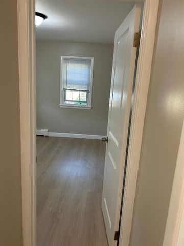 24 W 3rd Street, Waconia, MN 55387