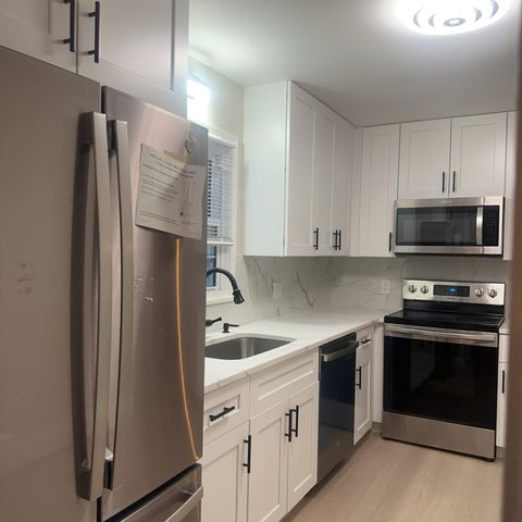 24 W 3rd Street, Waconia, MN 55387