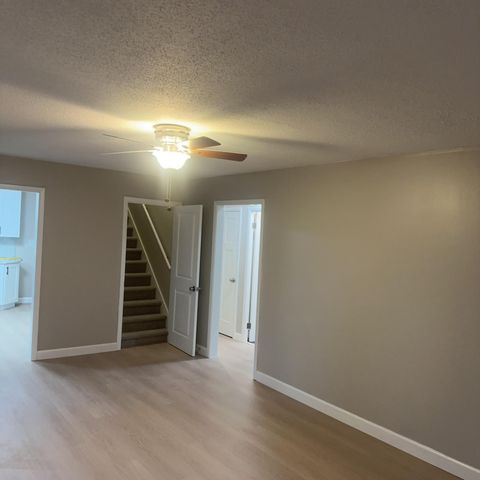 24 W 3rd Street, Waconia, MN 55387