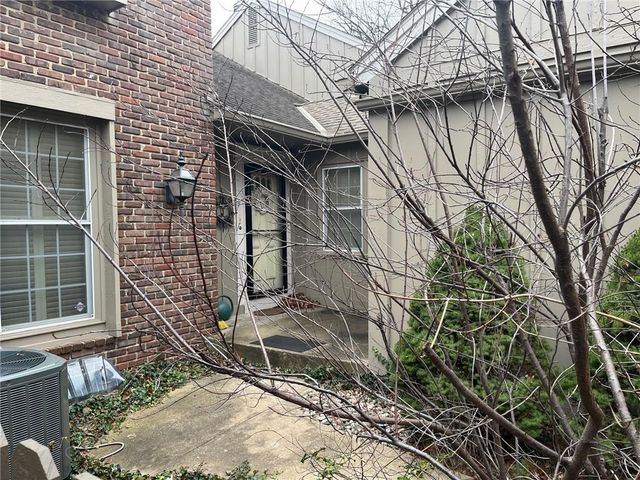 4309 W 112th Terrace, Leawood, KS 66211