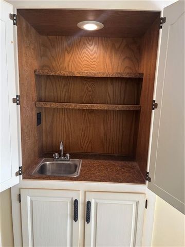 4309 W 112th Terrace, Leawood, KS 66211