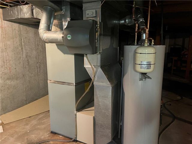 4309 W 112th Terrace, Leawood, KS 66211