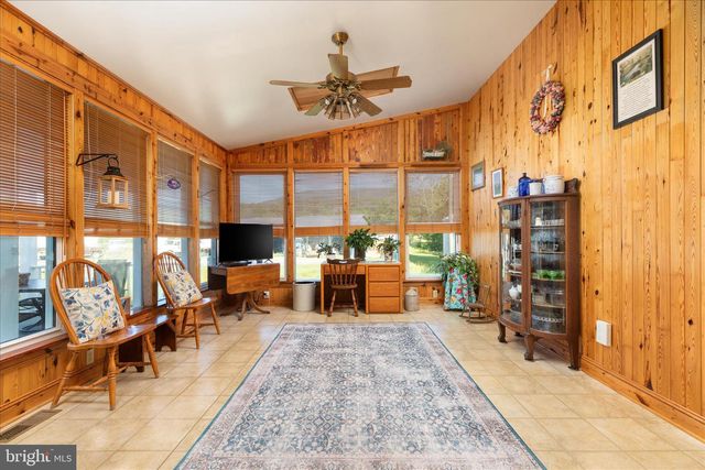 4263 ST DAVIDS CHURCH, Fort Valley, VA 22652