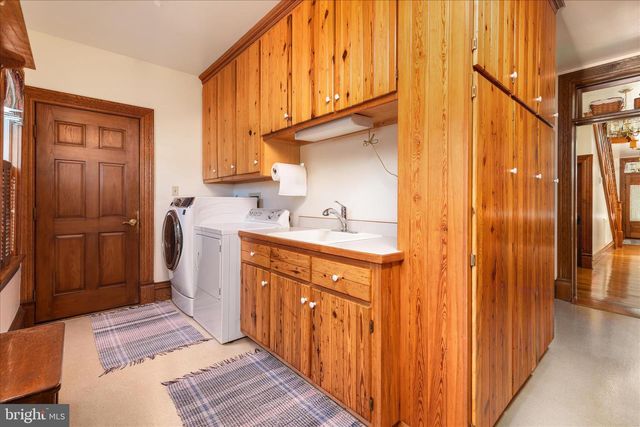 4263 ST DAVIDS CHURCH, Fort Valley, VA 22652