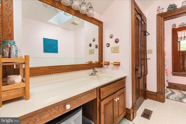 4263 ST DAVIDS CHURCH, Fort Valley, VA 22652