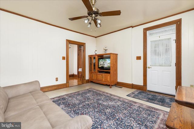 4263 ST DAVIDS CHURCH, Fort Valley, VA 22652