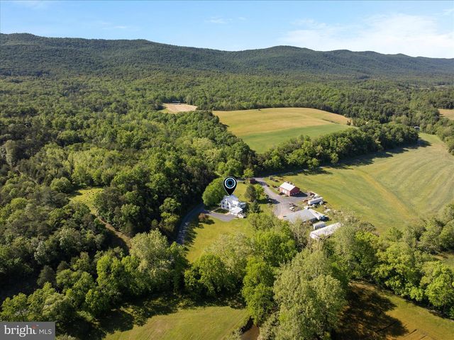 4263 ST DAVIDS CHURCH, Fort Valley, VA 22652