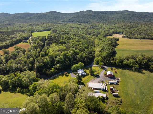 4263 ST DAVIDS CHURCH, Fort Valley, VA 22652