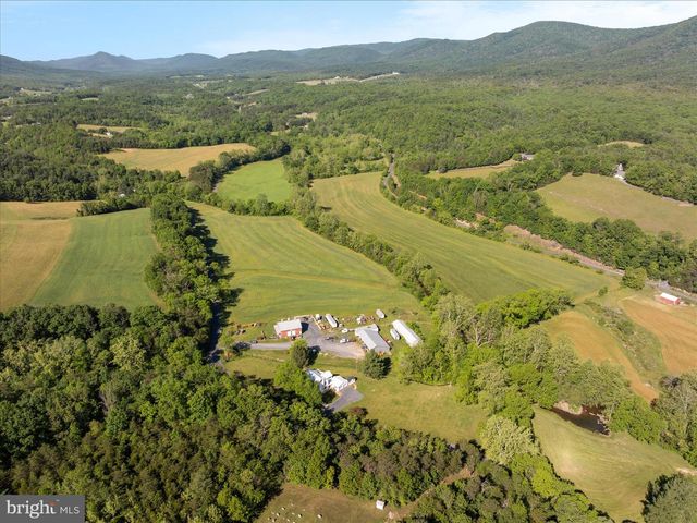 4263 ST DAVIDS CHURCH, Fort Valley, VA 22652