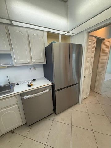 3215 S Ocean Boulevard 911, Highland Beach, FL 33487