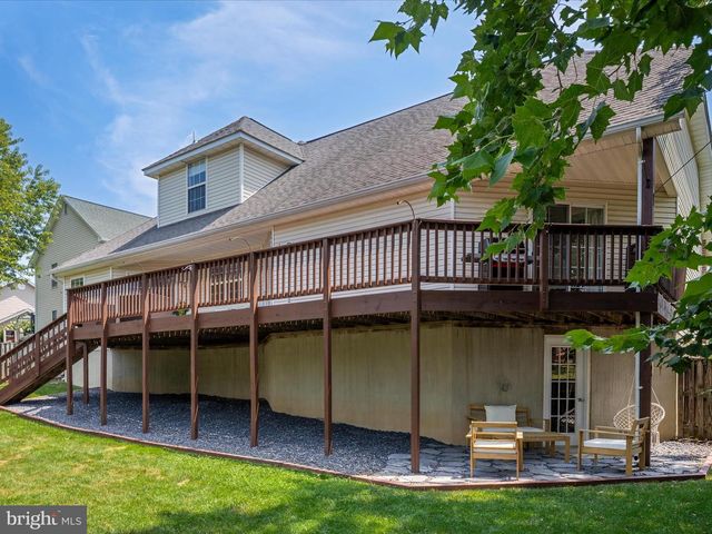 109 SENSENY GLEN DR, Winchester, VA 22602