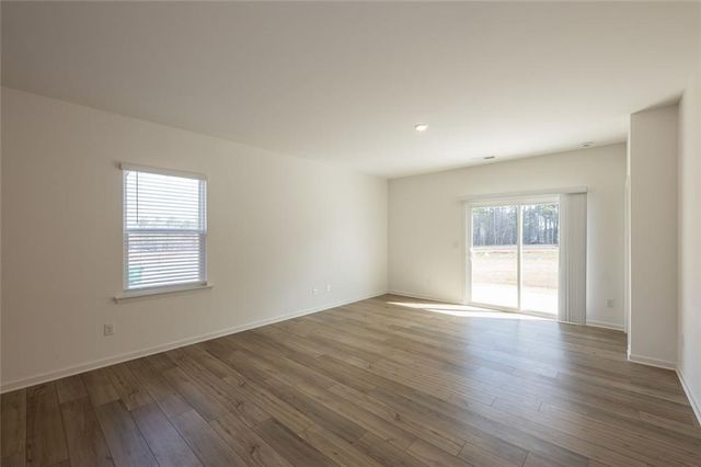 895 Gelderland Drive, Hampton, GA 30228