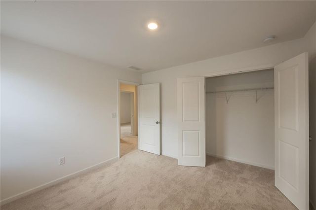 895 Gelderland Drive, Hampton, GA 30228