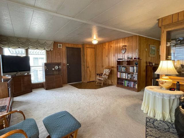 301 Freeman Road UNIT 91, Central Point, OR 97502