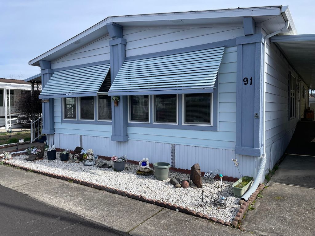 301 Freeman Road UNIT 91, Central Point, OR 97502