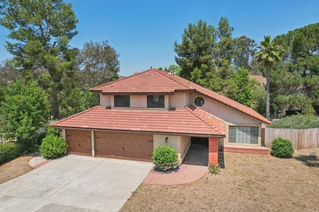 2432 Live Oak Road, Escondido, CA 92029