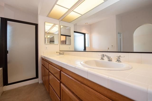 2432 Live Oak Road, Escondido, CA 92029