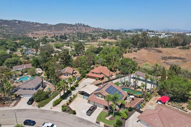 2432 Live Oak Road, Escondido, CA 92029