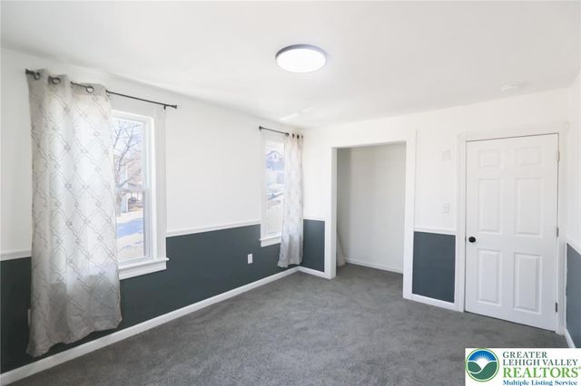 445 West Central Avenue, East Bangor Boro, PA 18013