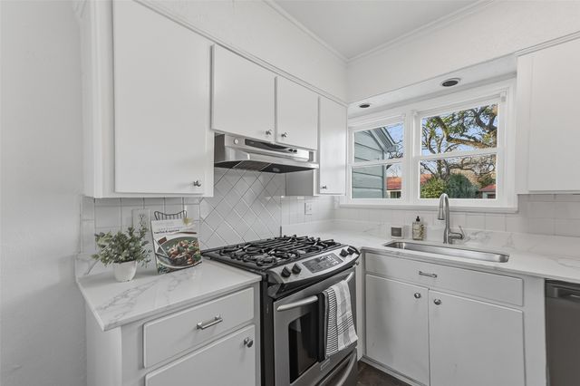 6417 Darwood Avenue, Fort Worth, TX 76116