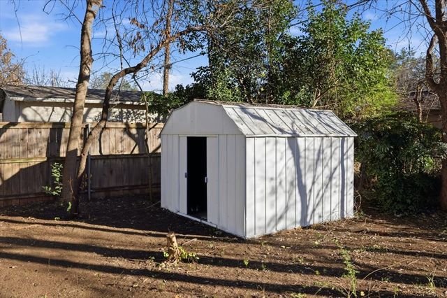 6417 Darwood Avenue, Fort Worth, TX 76116