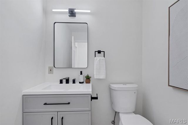 618 Shady Meadows Drive, Ballwin, MO 63011