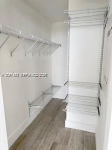 121 NE 34th St 1211, Miami, FL 33137