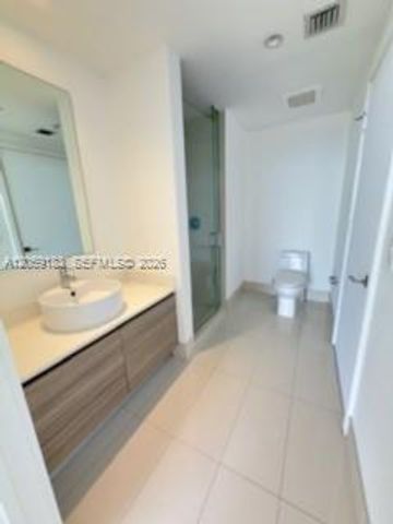 121 NE 34th St 1211, Miami, FL 33137