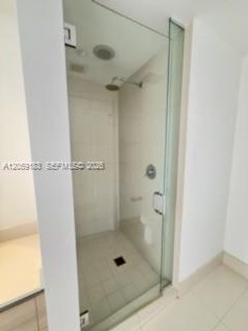 121 NE 34th St 1211, Miami, FL 33137