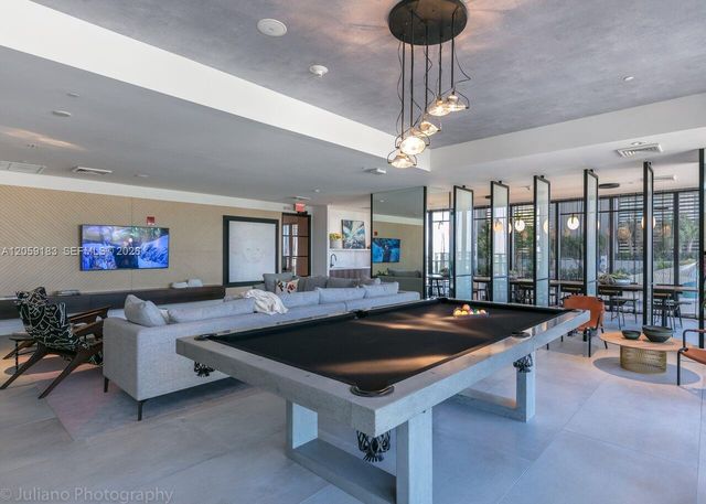 121 NE 34th St 1211, Miami, FL 33137
