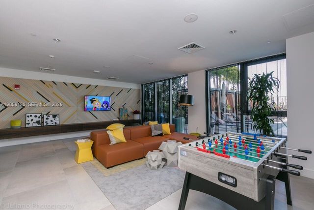 121 NE 34th St 1211, Miami, FL 33137