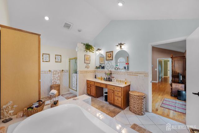 34 Brookside Avenue, Old Bridge, NJ 08857