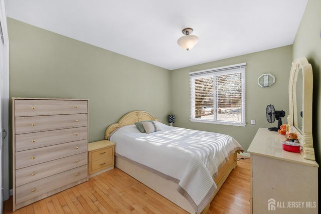 34 Brookside Avenue, Old Bridge, NJ 08857