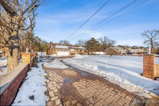 34 Brookside Avenue, Old Bridge, NJ 08857