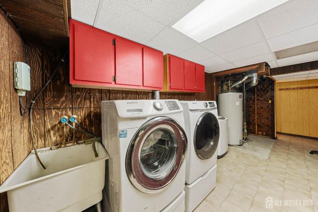 34 Brookside Avenue, Old Bridge, NJ 08857