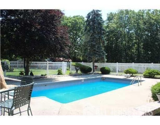 34 Brookside Avenue, Old Bridge, NJ 08857