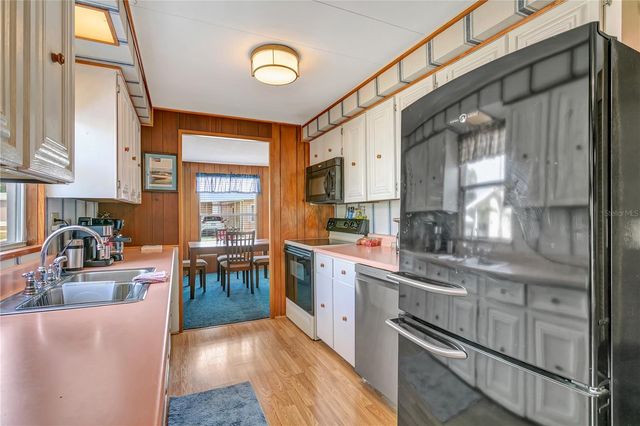 3208 OAKWOOD BOULEVARD S, Sarasota, FL 34237