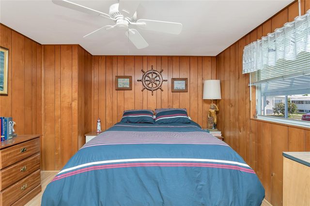 3208 OAKWOOD BOULEVARD S, Sarasota, FL 34237