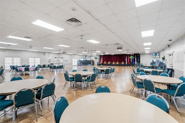 3208 OAKWOOD BOULEVARD S, Sarasota, FL 34237