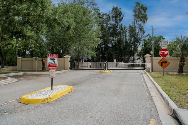 3208 OAKWOOD BOULEVARD S, Sarasota, FL 34237