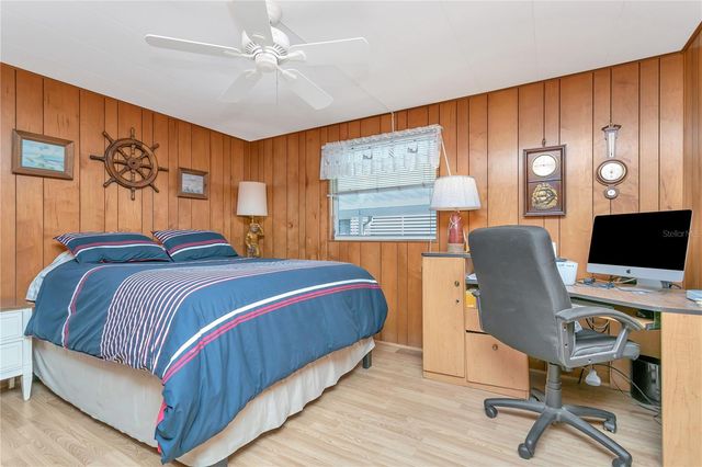 3208 OAKWOOD BOULEVARD S, Sarasota, FL 34237